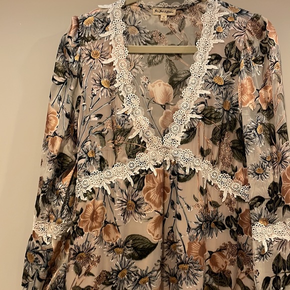 FOR LOVE & LEMONS FLORAL DRESS - Picture 3 of 10